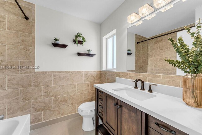 Building Photo - 17542 SW 139th Ct