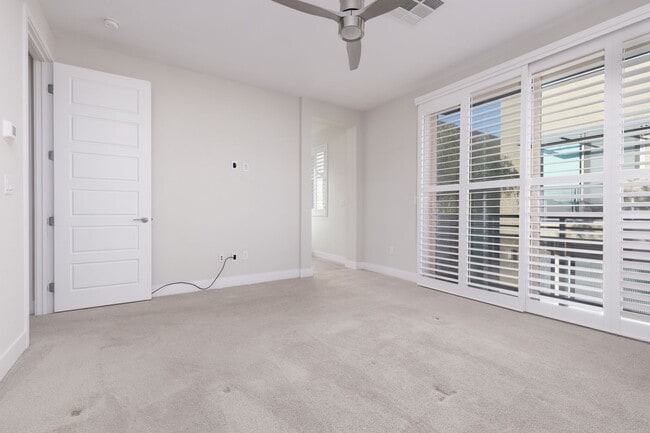 Building Photo - Luxury Summerlin/Affinity townhome