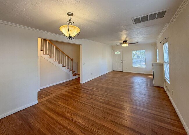 Primary Photo - 2341 NW 37th St