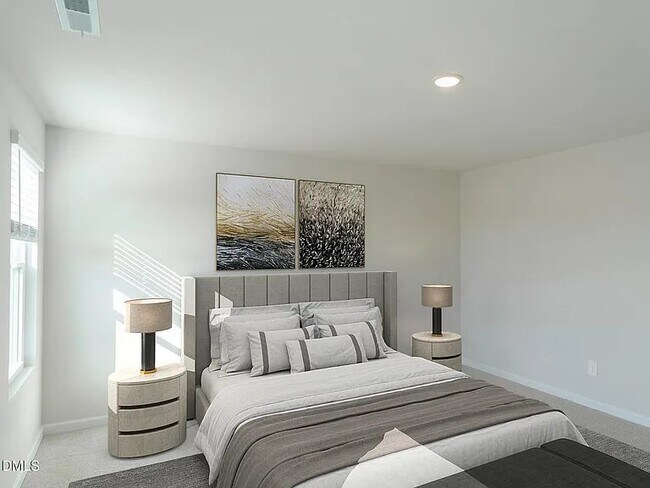 Building Photo - 799 Red River Dr