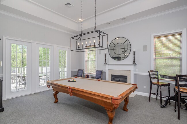 Building Photo - 82 Suzie Dr