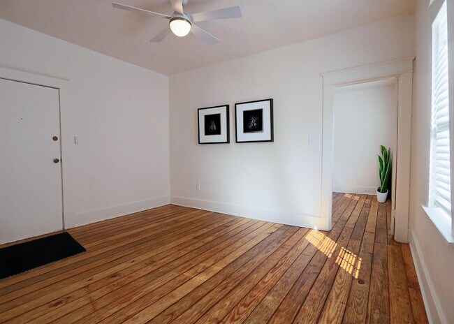 Building Photo - 1529 Madison Ave