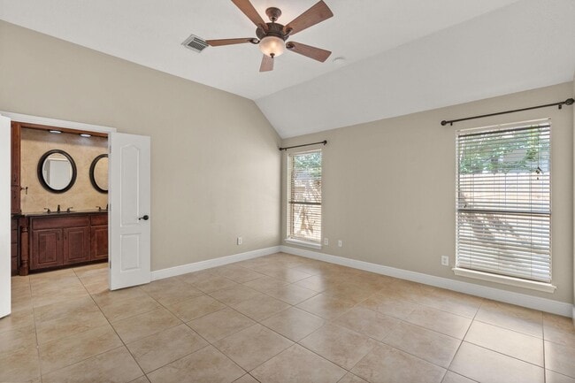 Building Photo - 4503 Summer Lakes