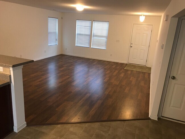 Building Photo - 10730 Derryrush Dr