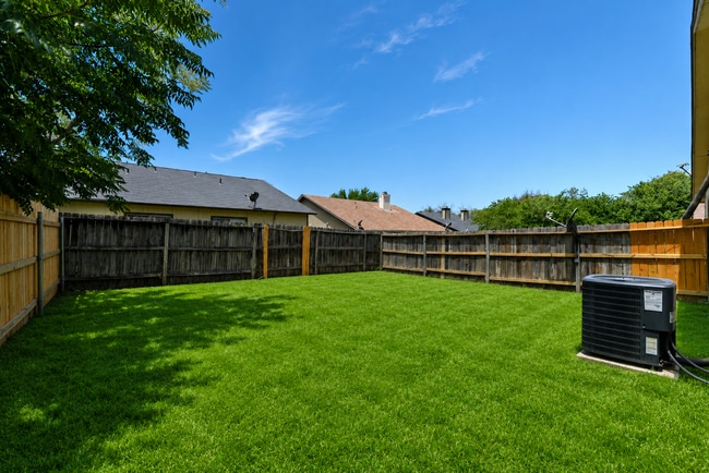 Building Photo - 3410 Ridge Ash