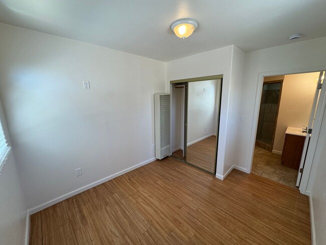 Building Photo - 311 5th St