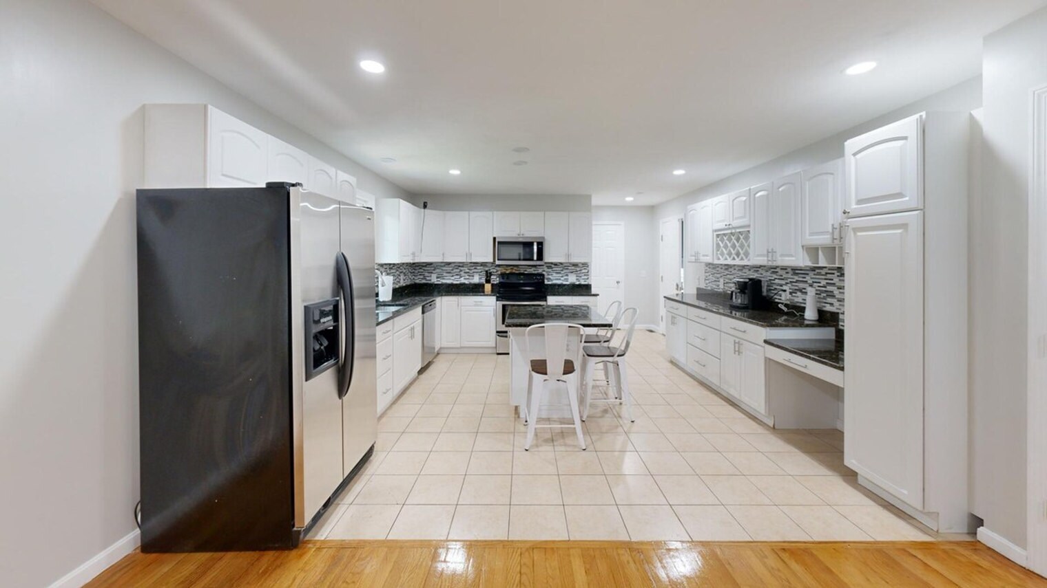 Building Photo - 9 Bates Ave