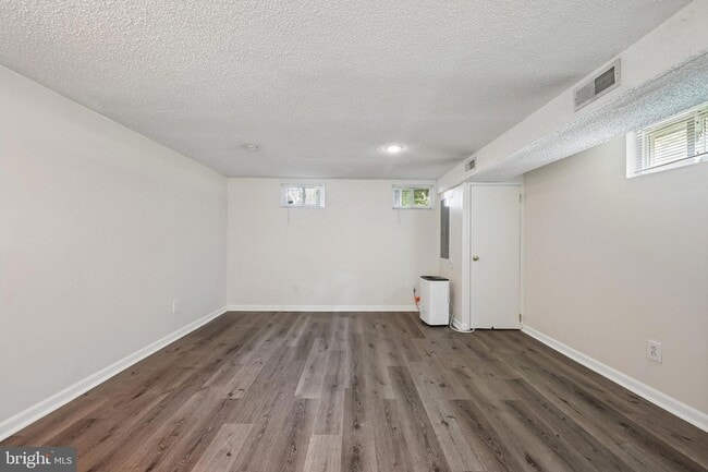 Building Photo - 118 Sylvan Terrace