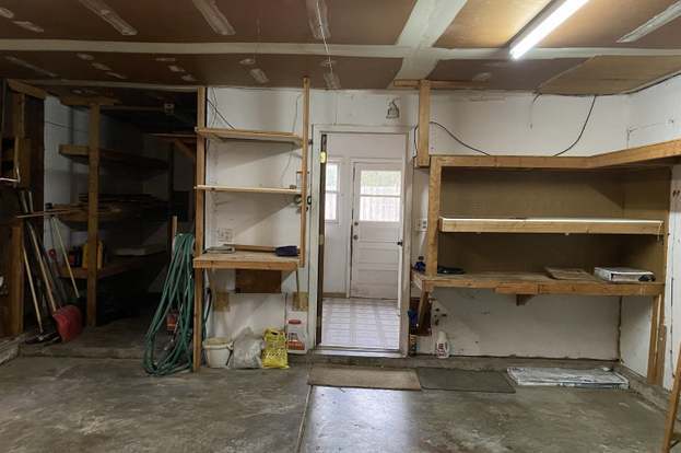 Building Photo - 115 Meadowbrook Ln