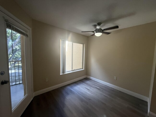 Building Photo - 2460 NW 33rd St