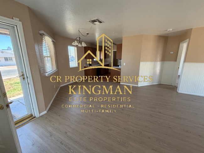 Building Photo - Move-In Ready 4BR Home with New Flooring and RV Access