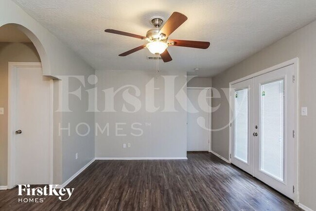 Building Photo - 5518 Birchgate Dr