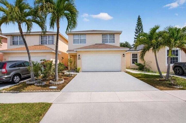 Building Photo - 4131 Eastridge Cir