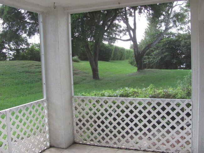 Building Photo - 815 Boynton Beach Blvd