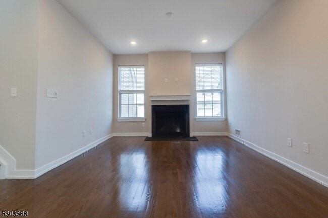 Building Photo - 120 Sowers Dr