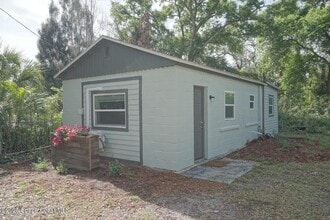 Building Photo - 2850 Shwonda Ave NE