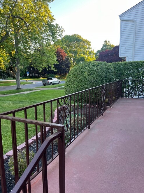 Building Photo - 46 Treehaven Rd