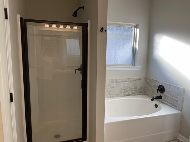 Building Photo - 23388 Ruger Dr