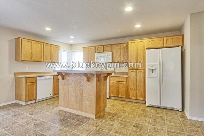 Building Photo - 4 Bed, 2.5 Bath Home Off SE Eaton Blvd and Weaver Creek in Battle Ground