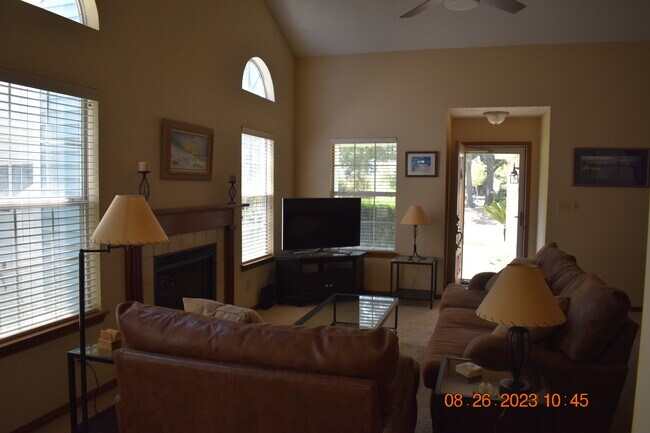 Front Door - 3126 Station Ct