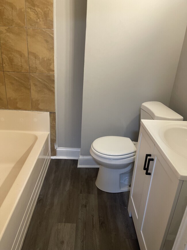 Building Photo - 6531 Theodore St