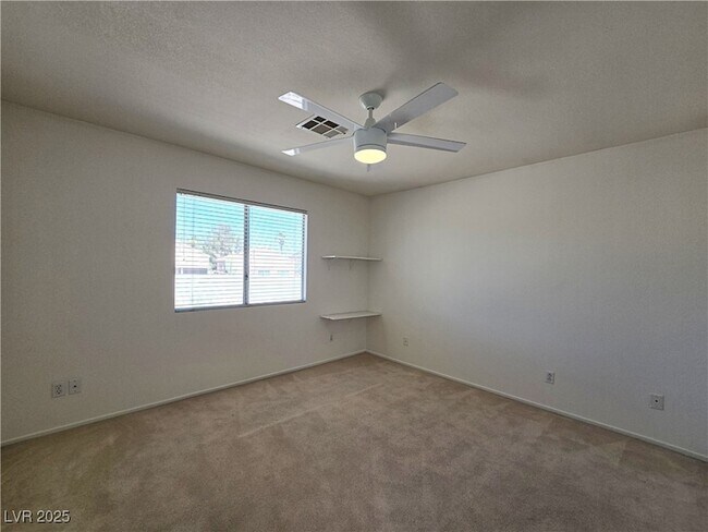 Building Photo - 53 Desert Dawn Ln