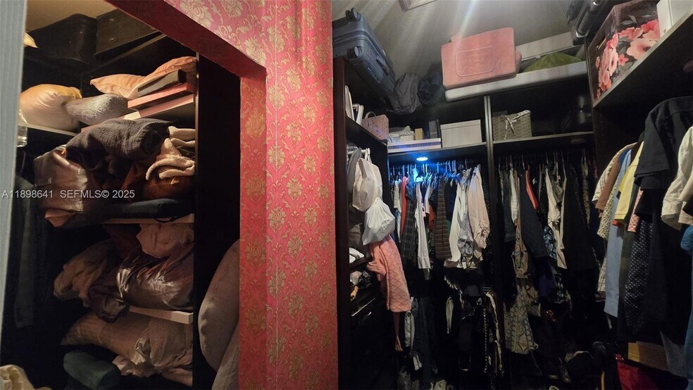 Building Photo - 7406 NW 108th Path