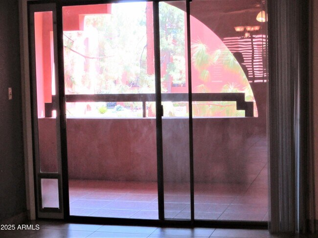 Building Photo - 4303 E Cactus Rd