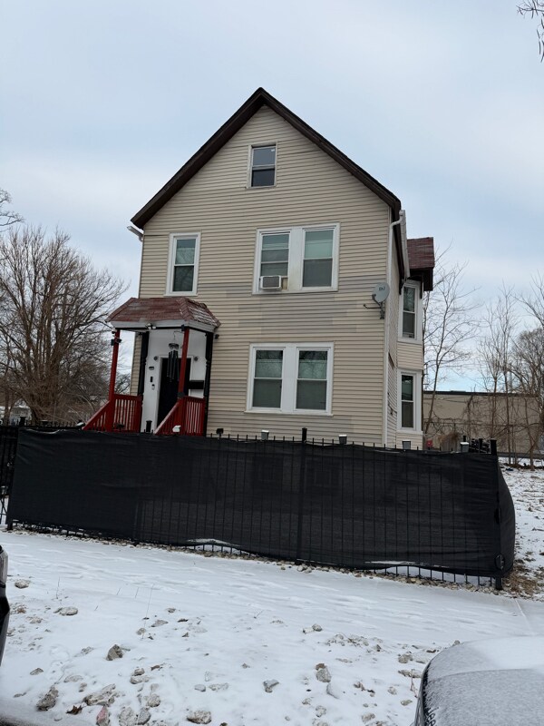 Building Photo - 604 W 60th St