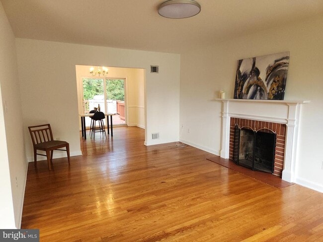 Building Photo - 3300 Potterton Dr