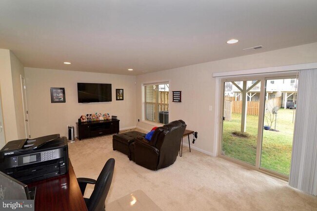 Building Photo - 6836 William White Way