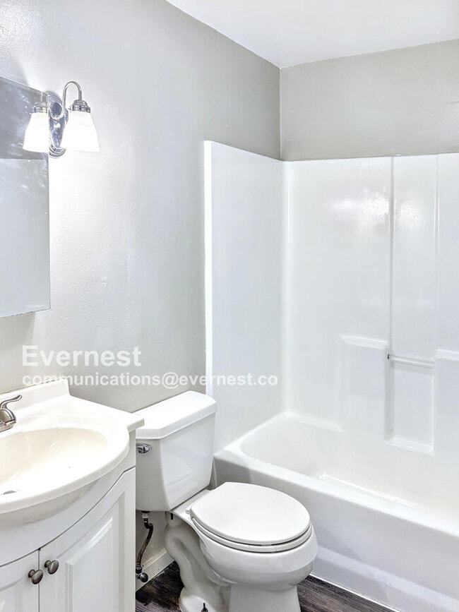 Building Photo - 4401 N Baltimore St