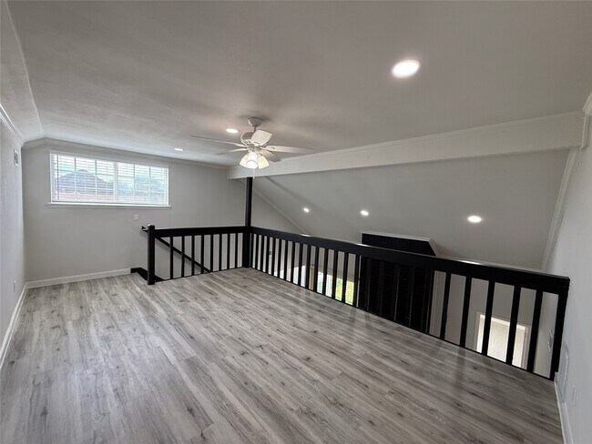 Building Photo - 6518 Briar Terrace Dr