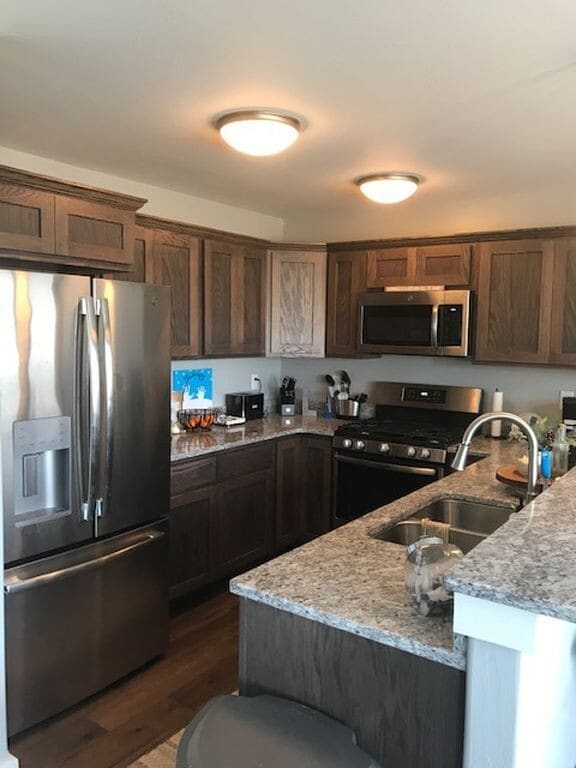 Building Photo - 3 Bedroom, 2 1/2 Bathroom Townhouse -2 weeks free rent with 1-year lease-