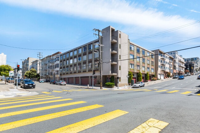 Building Photo - 1599 Green