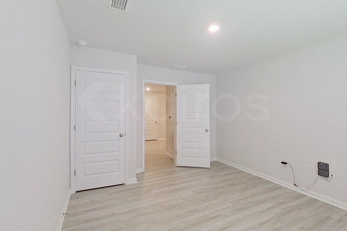 Building Photo - 409 Monarch Ln