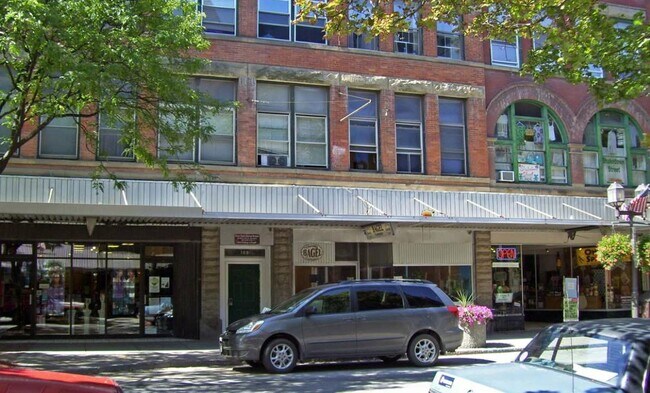 Primary Photo - 167-171 Main St
