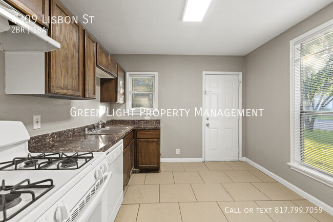 Building Photo - 4309 Lisbon St