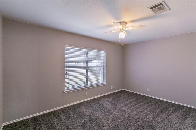 Building Photo - 2645 Andres Way