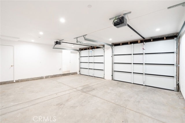 Building Photo - 4539 W 16th Pl