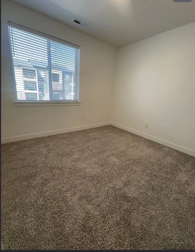 Building Photo - Luxury (partially furnished) condo for rent at Gardner Point Lehi!