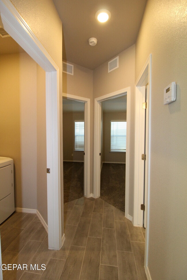 Building Photo - 1217 Golden Summer Ct