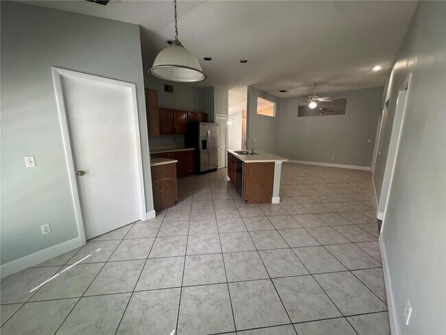 Building Photo - 10941 Mill Pond Way