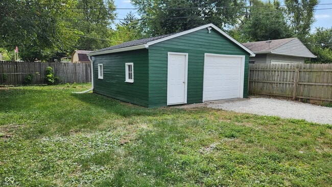 Building Photo - 1709 Kildare Ave