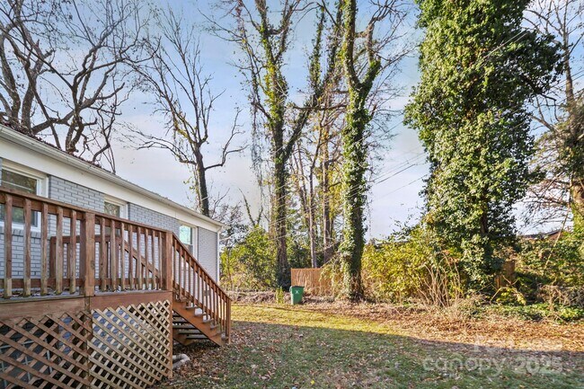 Building Photo - 2621 Druid Hls Wy