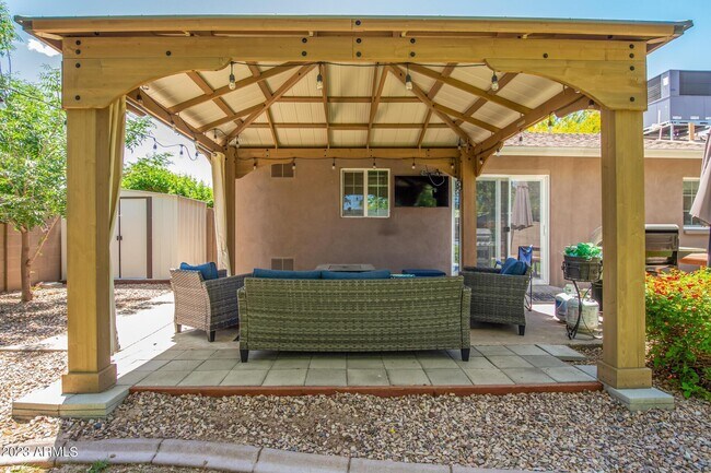 Building Photo - 7754 E Catalina Dr