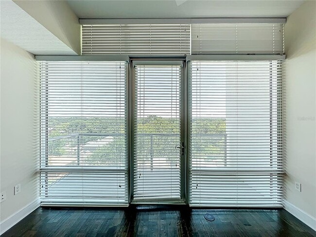 Building Photo - 101 S Eola Dr