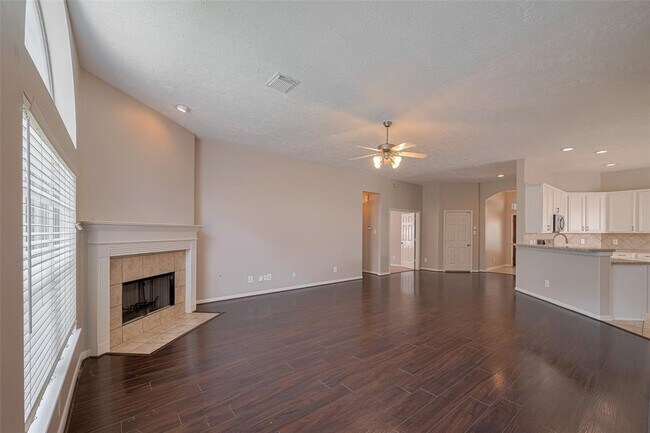 Building Photo - 17202 Sheffield Bend Dr