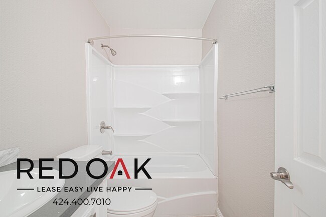 Building Photo - 6819 Laurel Canyon Blvd