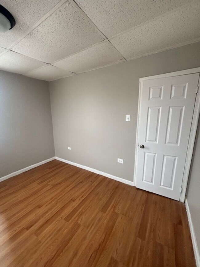 Building Photo - 3416 Kensington Ave